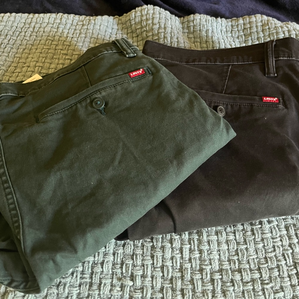 Levi's XX chino standard taper. W36 L30. Mineral black and pine green.
